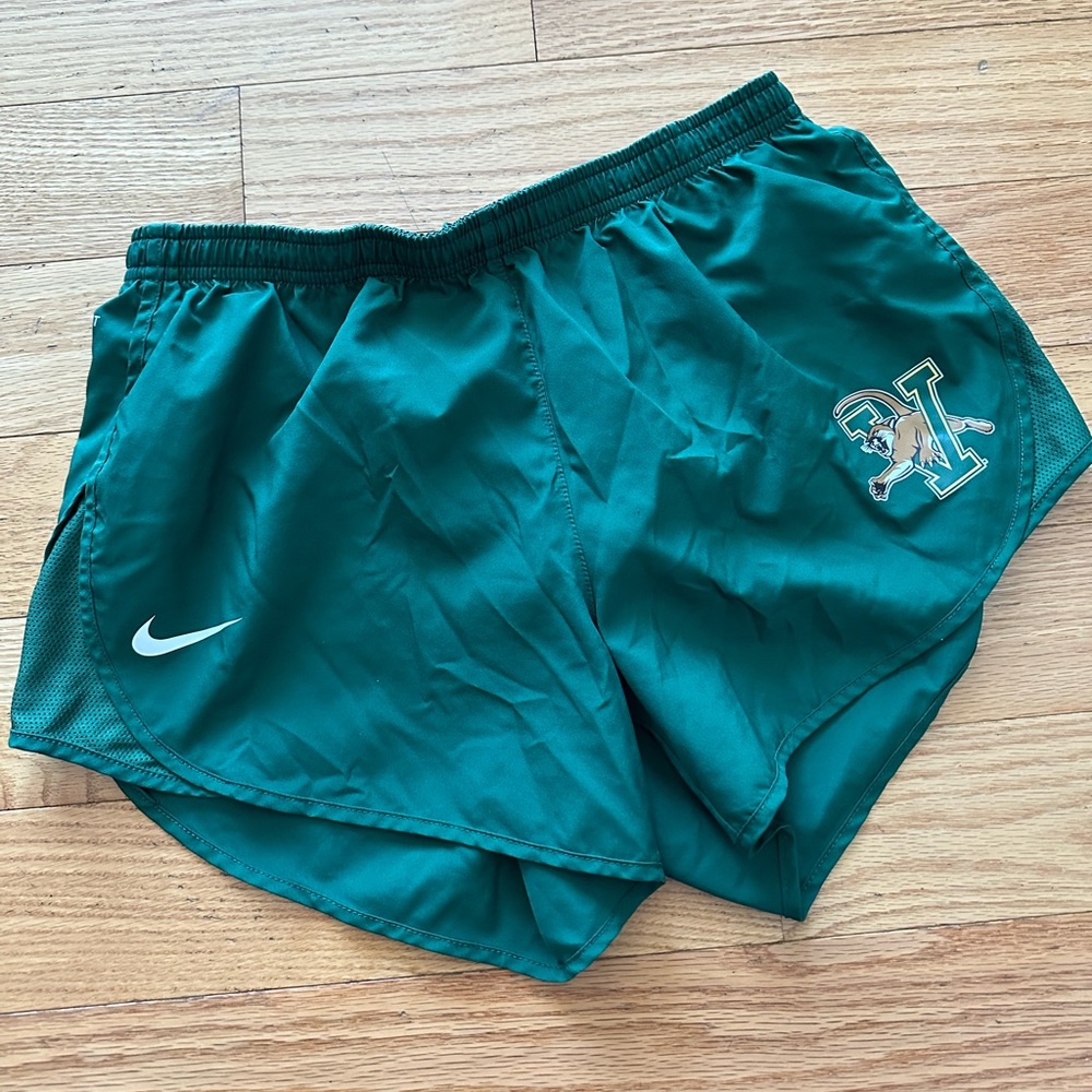 Nike UVM tempo dri-fit running shorts